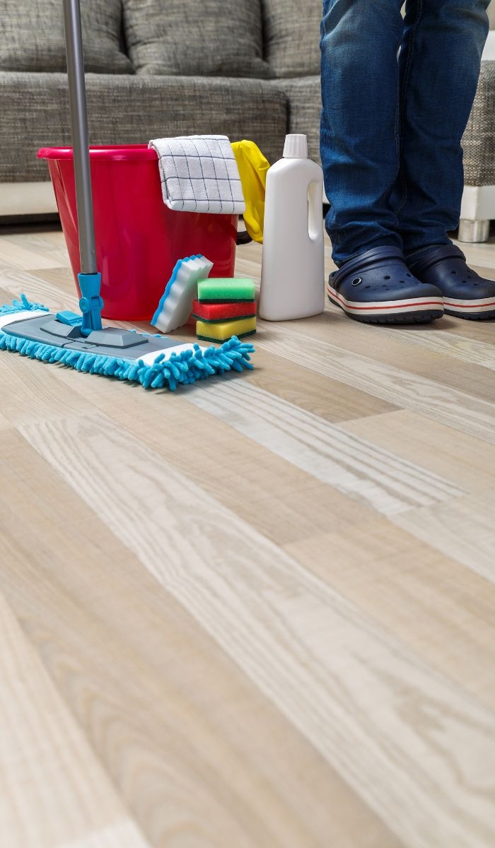 How does Clean Group’s cleaning process differ for commercial vs. residential carpets?